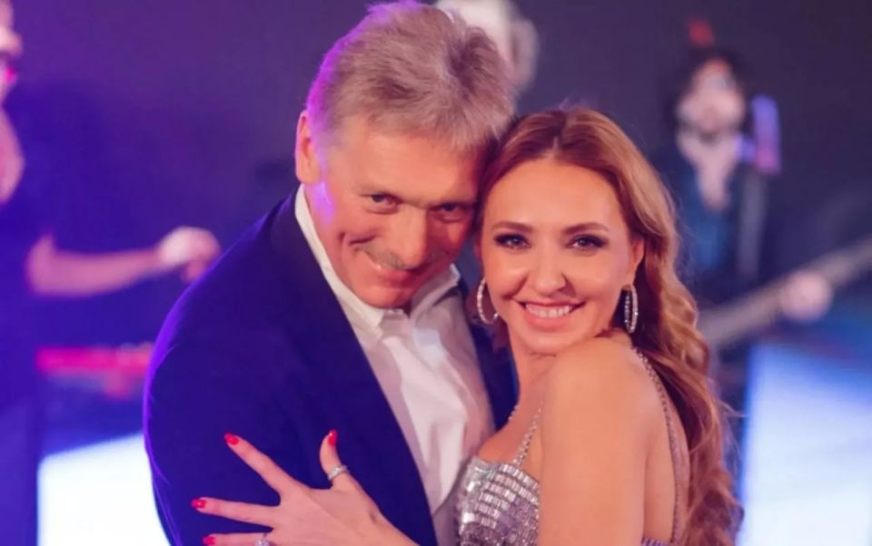 «Я хочу, чтобы ты парила дальше»: Дмитрий Песков вышел на лед и станцевал на коньках ради Татьяны Навки