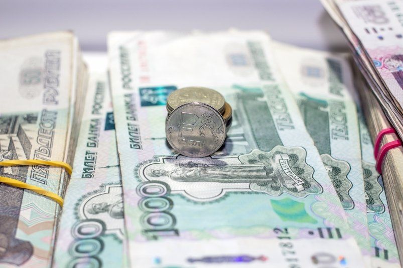 Россиянам честно признались, кто получает больше - мужчины или женщины