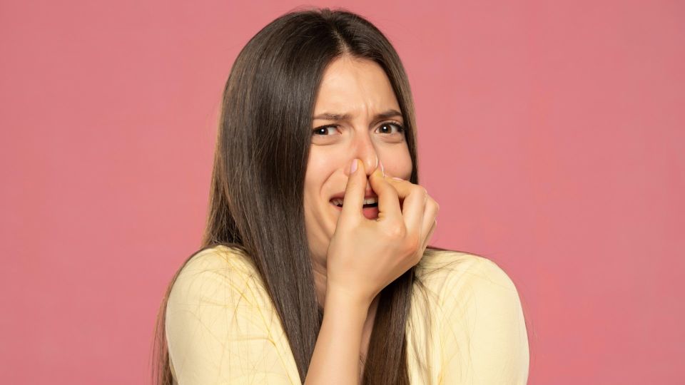 Хозяйки игнорируют табачную «вонь» годами: а ведь проблему можно устранить