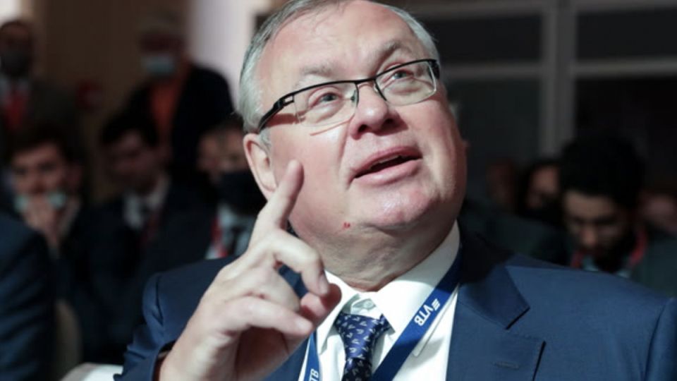 Накопительный сезон: банки не спешат снижать ставки даже при падении ключевой процентной ставки