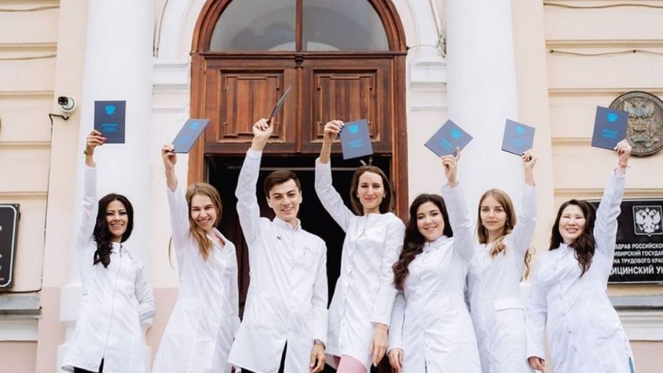 Недостаток врачей в России: проблемы системы образования