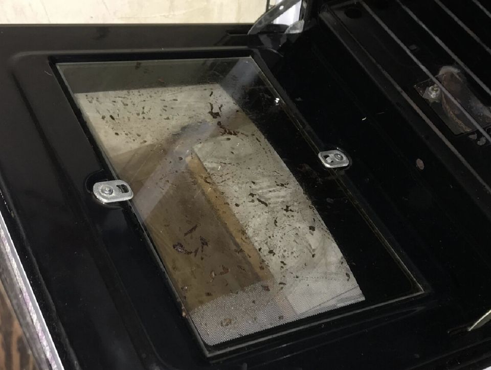Как эффективно очистить стекло духового шкафа без химии