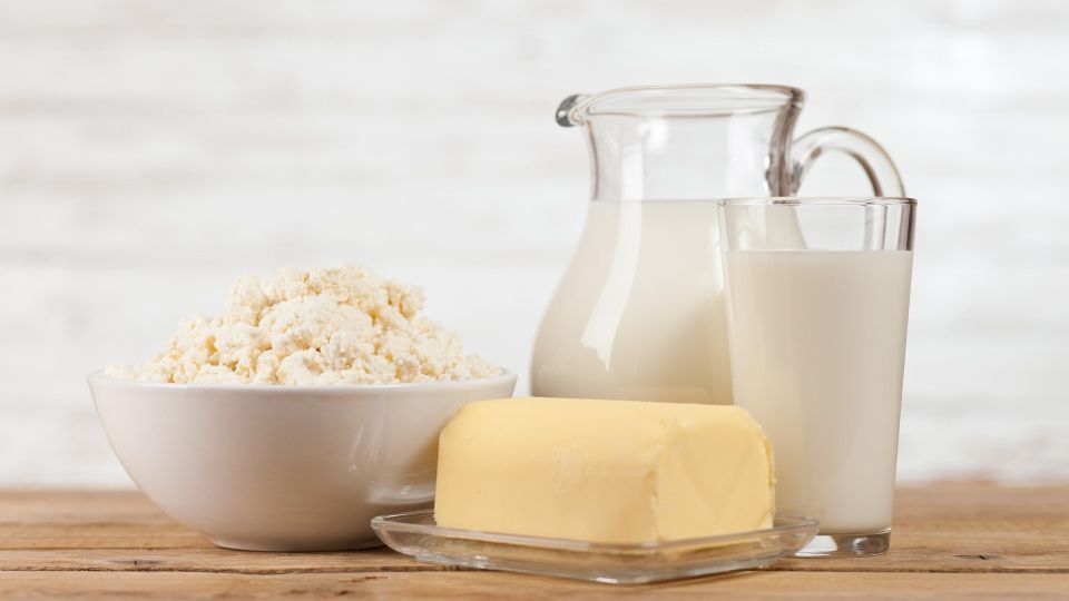 Как сохранить в жару молоко и масло без холодильника: способ, придуманный в СССР