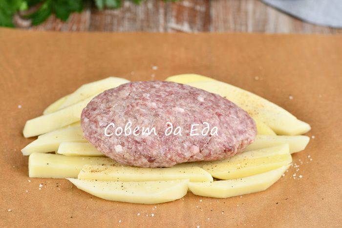 Неожиданные кулинарные шедевры: 5 блюд из фарша и картошки, которые стоит попробовать