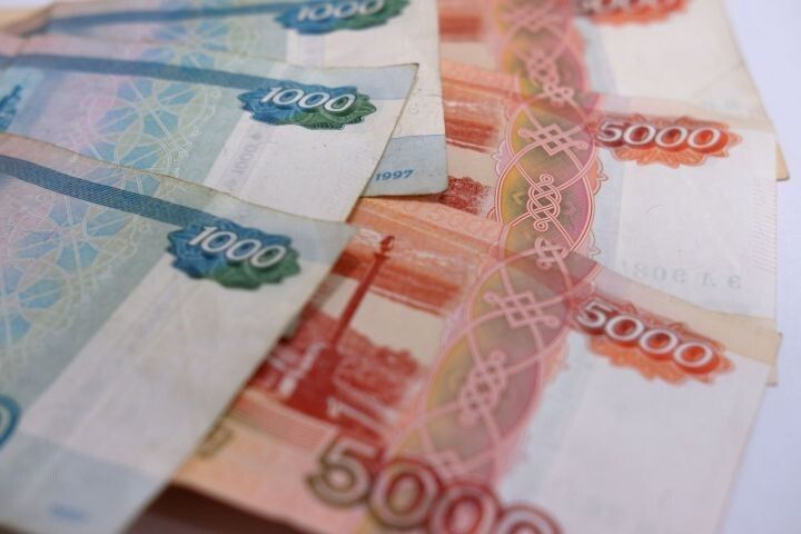 Как зарплата в 100 тысяч может повлиять на вашу будущую пенсию?