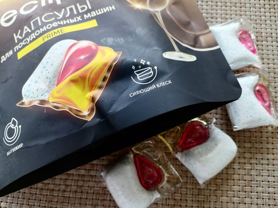 Как сэкономить на уборке: неожиданные применения посудомоечных таблеток