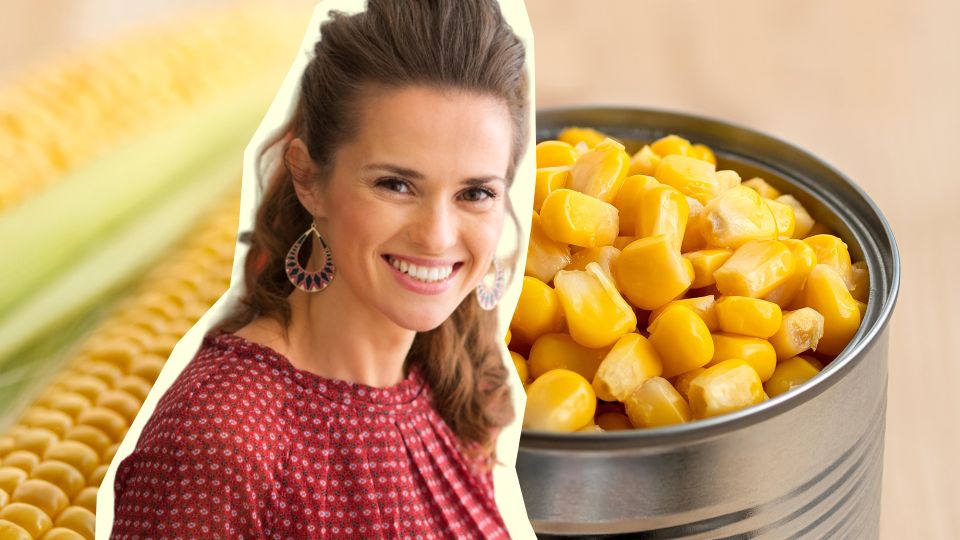 Самый вкусный и быстрый салат с кукурузой готовится 5 минут: домочадцы оценят