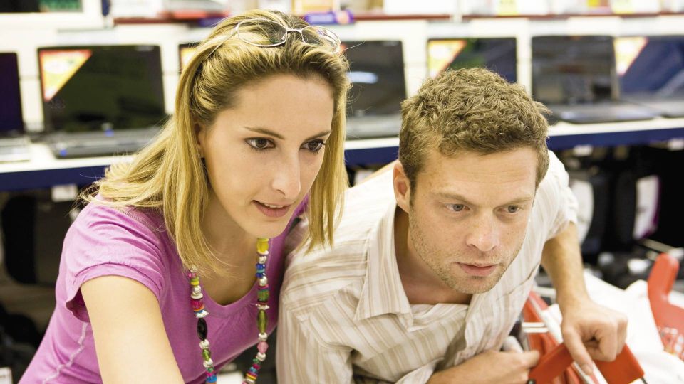 Вот почему не стоит носить подделки люксовых брендов: качество вещей ни при чем