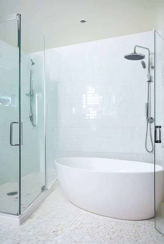 Как выбрать идеальное чистящее средство для сантехники: акрил, эмаль и керамика