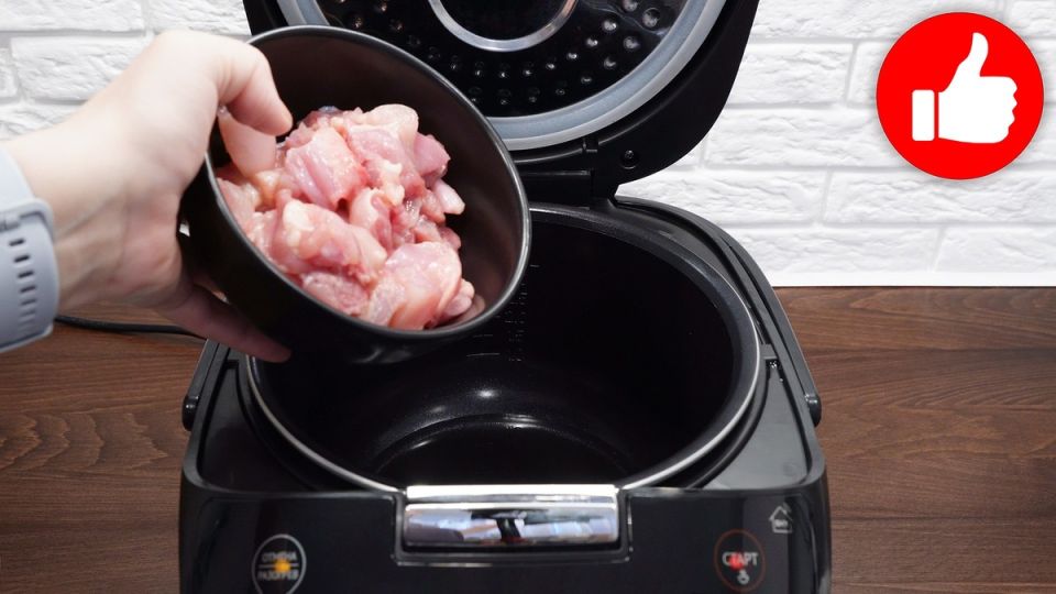 Курица с черносливом: неожиданный вкус на обед или ужин