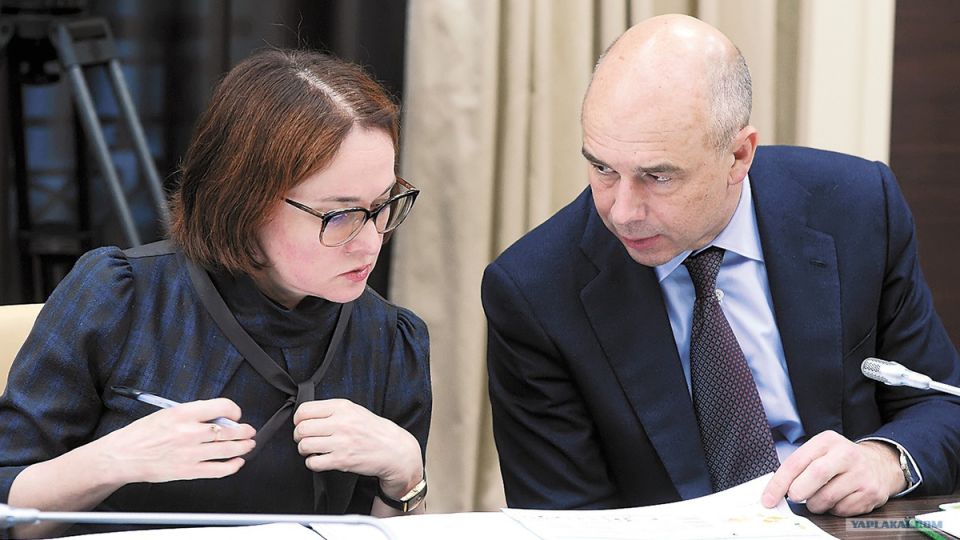 ЦБ против дефицита: кто на самом деле платит за высокие ставки?