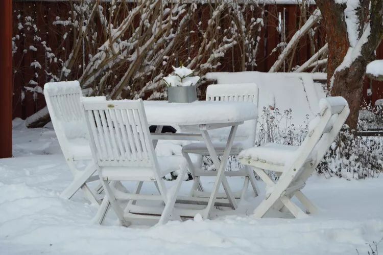 Как подготовить загородный дом к зиме: полезные советы для владельцев
