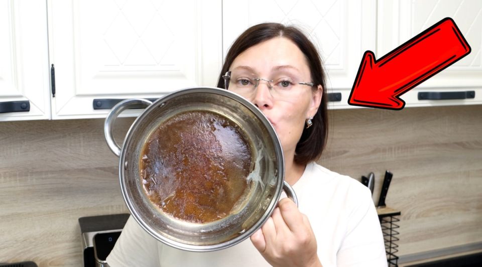 Как спасти кастрюлю без химии: два простых способа и полезные лайфхаки