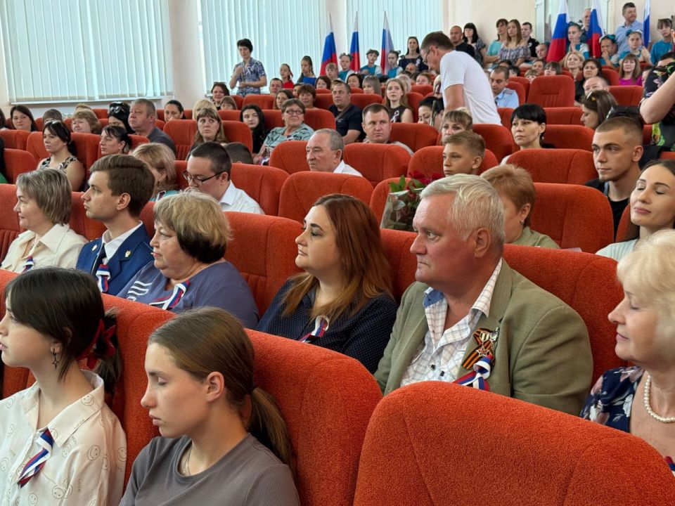 Мария Костюк: В День России начала рабочую поездку в Донецкую Народную Республику, в наш подшефный Амвросиевский район