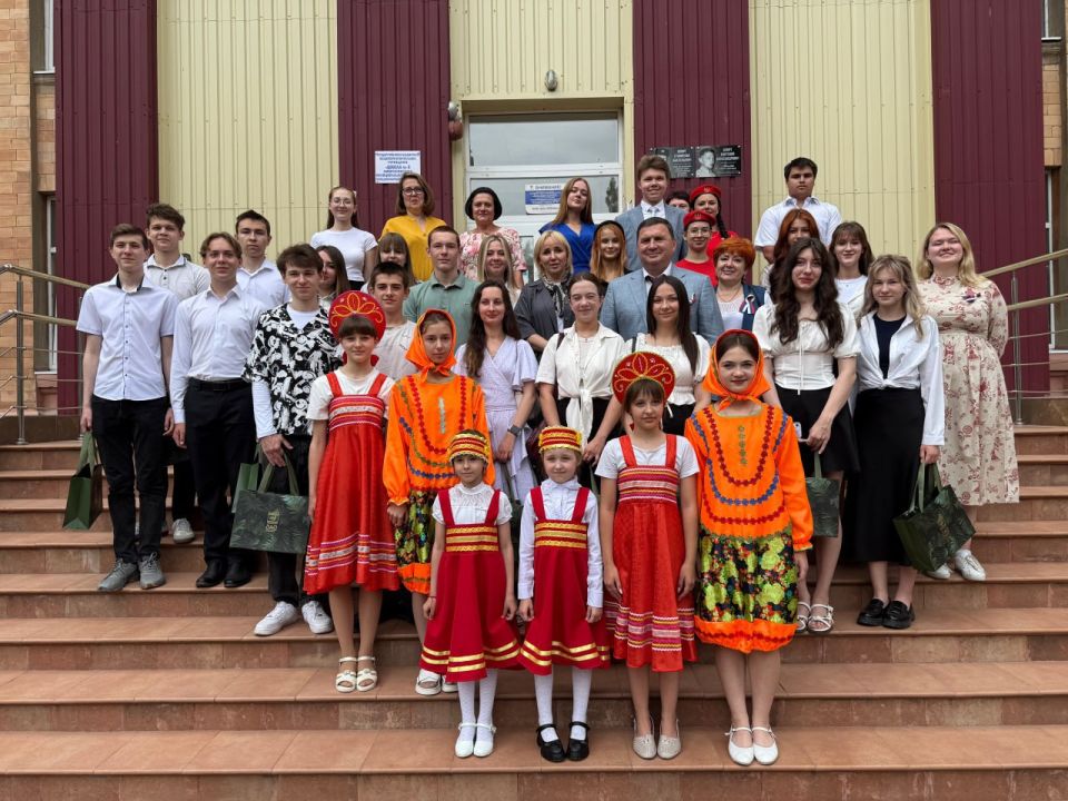Мария Костюк: В День России начала рабочую поездку в Донецкую Народную Республику, в наш подшефный Амвросиевский район