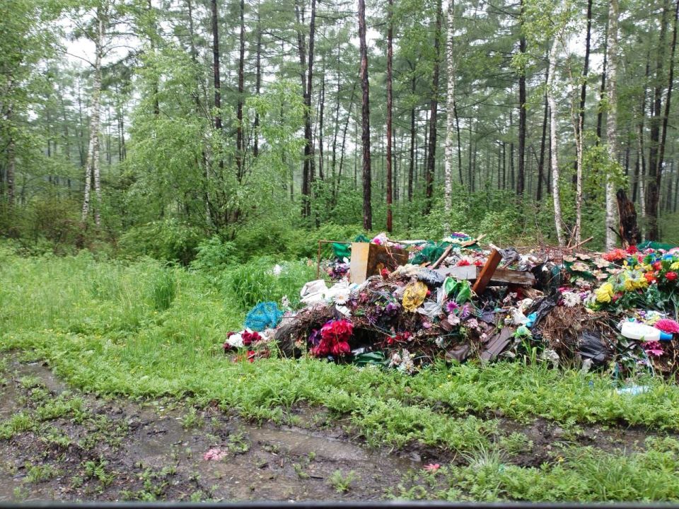 Прокуратура Облученского потребовала обеспечить надлежащее содержание муниципального кладбища в с.Радде ЕАО