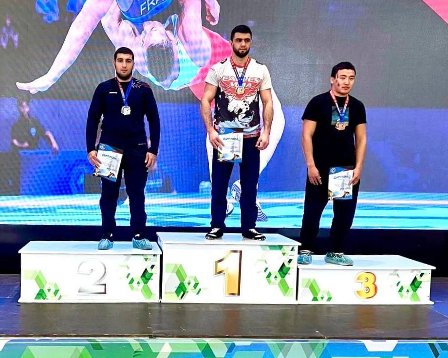 Фарид Кязимов из ЕАО завоевал «серебро» на Всероссийском турнире по вольной борьбе