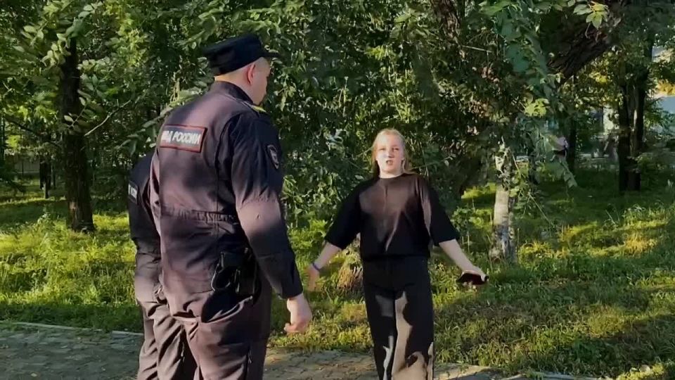 Служба в полиции: Надежность, ответственность, честь