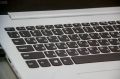 Почему обычная чистка вредит ноутбуку: как безопасно удалить пыль и крошки с клавиатуры