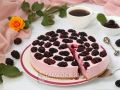 Летнее наслаждение: Торт для особого дня с ягодной изюминкой