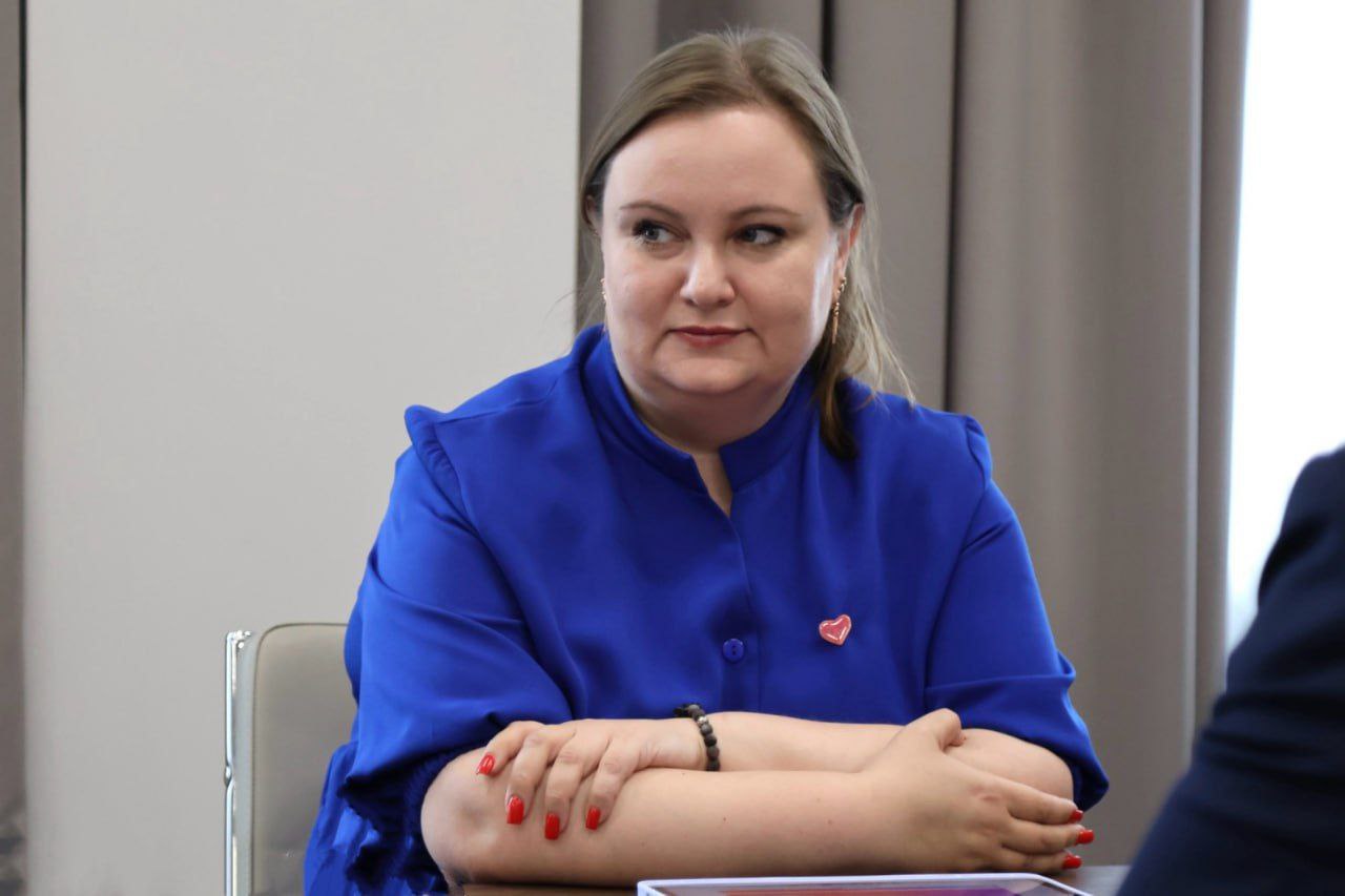 Губернатор ЕАО встретилась с управляющей отделением Социального фонда России по Хабаровскому краю и ЕАО Губернатор ЕАО встретилась с управляющей отделением Социального фонда России по Хабаровскому краю и ЕАО