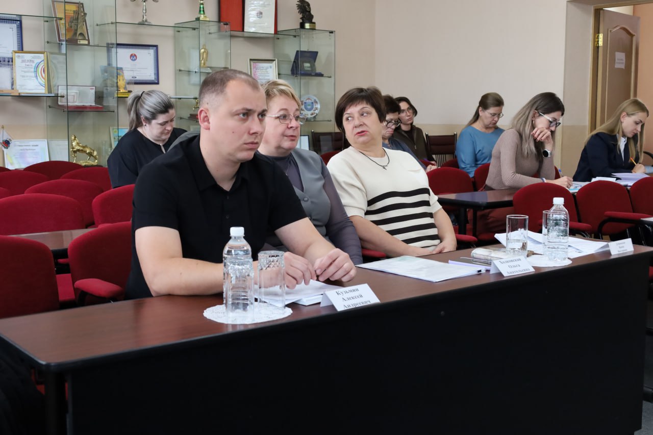 Заседание постоянных комиссий прошло в городской Думе Биробиджана Заседание постоянных комиссий прошло в городской Думе Биробиджана