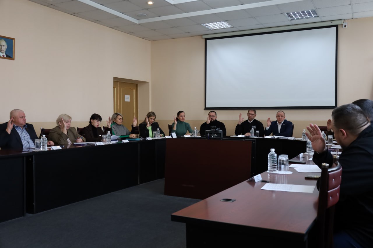 Заседание постоянных комиссий прошло в городской Думе Биробиджана