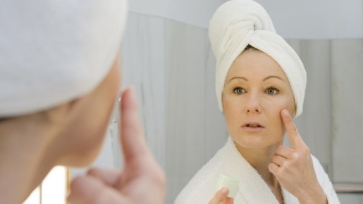 Иначе эффект будет нулевой: вот что нужно сделать перед нанесением крема на лицо