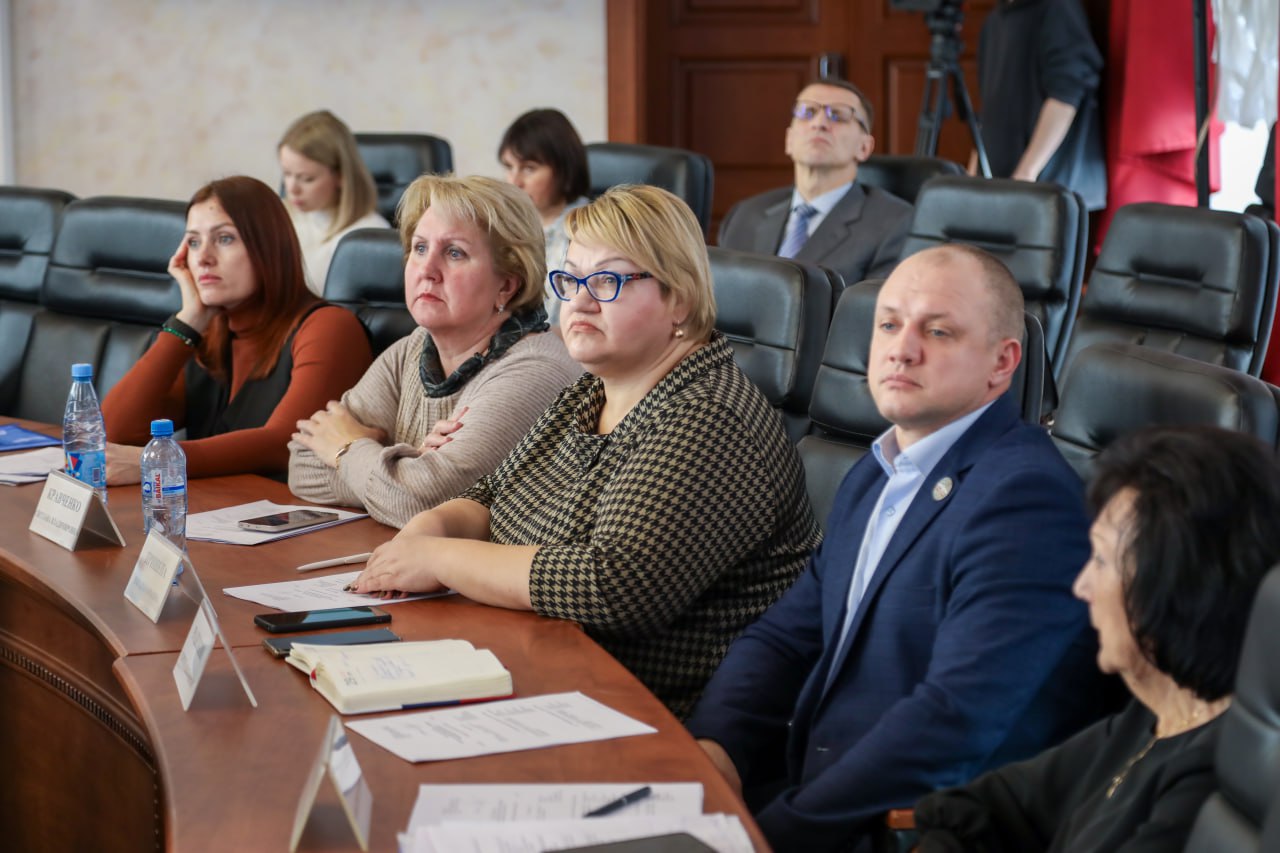 Состоялось заседание Законодательного Собрания ЕАО Состоялось заседание Законодательного Собрания ЕАО