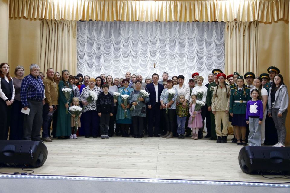 В с. Биджан состоялась церемония вручения медали «Отец солдата»