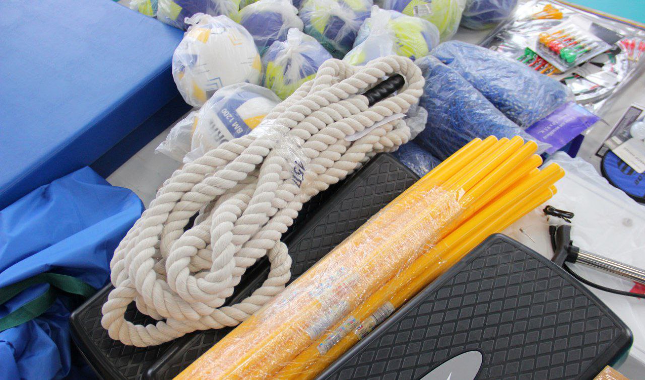 Всё для развития спорта: новый спортивный инвентарь и оборудование передали тренерам в Облученском районе Всё для развития спорта: новый спортивный инвентарь и оборудование передали тренерам в Облученском районе