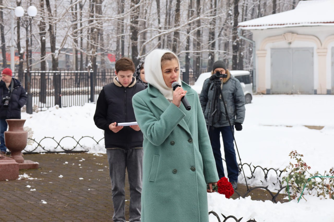 В Биробиджане почтили память жертв политических репрессий В Биробиджане почтили память жертв политических репрессий