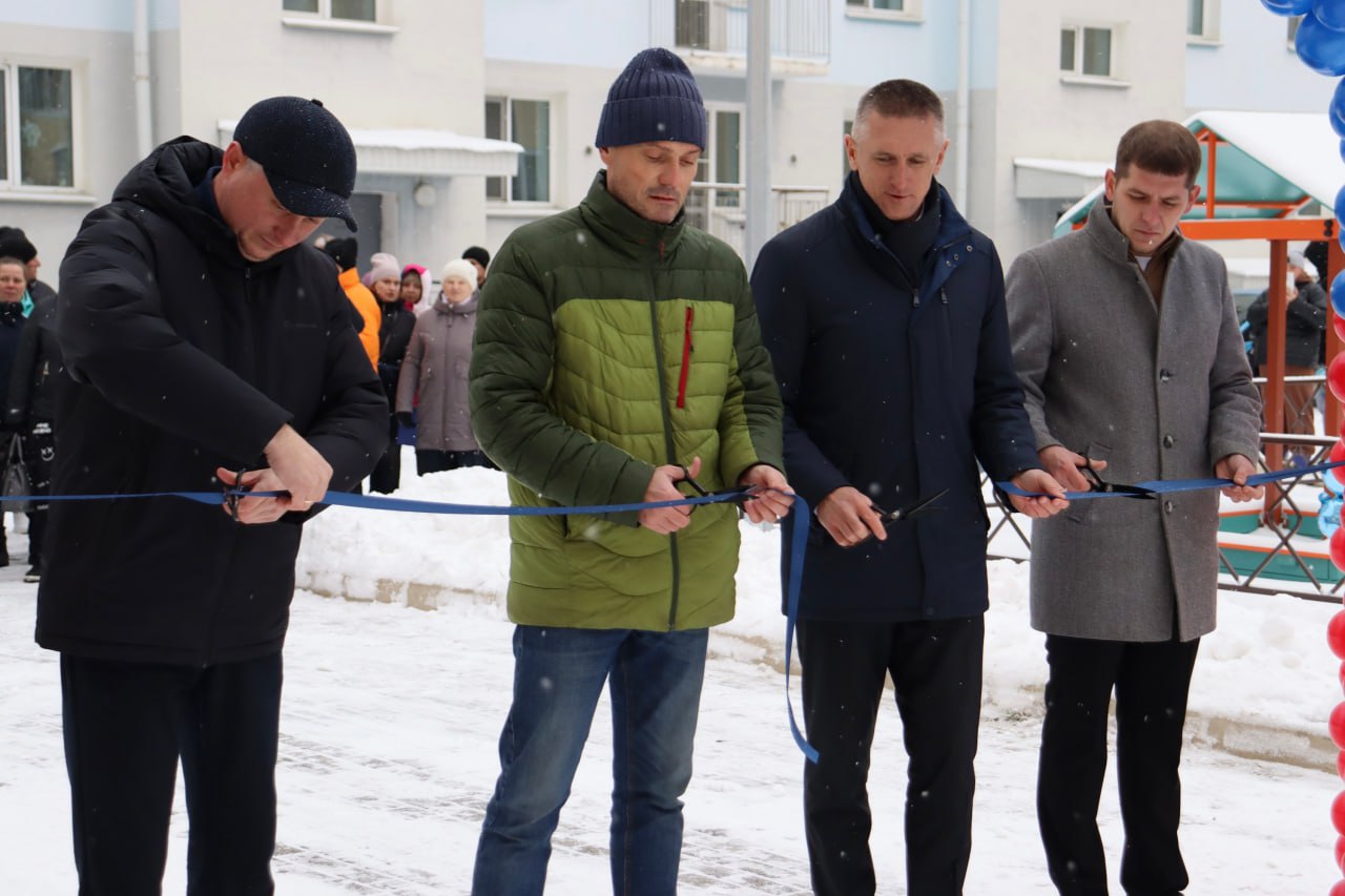 Губернатор ЕАО Мария Костюк: «Переселение граждан из аварийного жилья будет продолжено» Губернатор ЕАО Мария Костюк: «Переселение граждан из аварийного жилья будет продолжено»