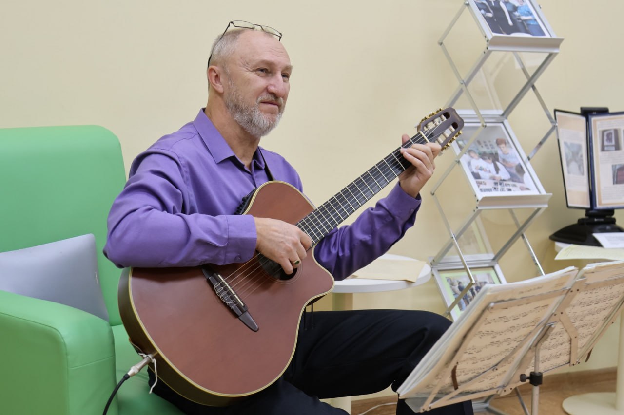 Губернатор ЕАО Мария Костюк поздравила Литературный музей с десятилетием Губернатор ЕАО Мария Костюк поздравила Литературный музей с десятилетием