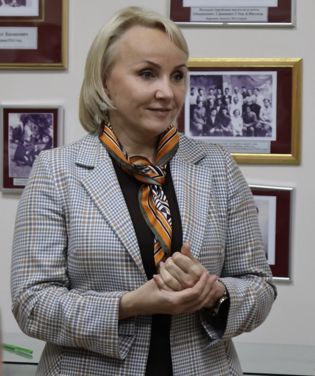 Губернатор ЕАО Мария Костюк поздравила Литературный музей с десятилетием Губернатор ЕАО Мария Костюк поздравила Литературный музей с десятилетием