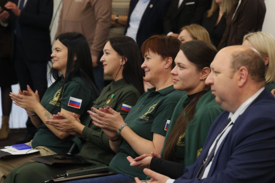 Над проблемой защиты традиционных российских духовно-нравственных ценностей работают участники форума «Территория согласия» в ЕАО Над проблемой защиты традиционных российских духовно-нравственных ценностей работают участники форума «Территория согласия» в ЕАО