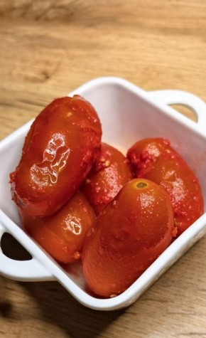 Летние помидоры в собственном соку: как сохранить солнечный вкус в банке