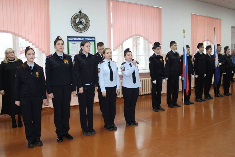 В ЕАО учащиеся правоохранительных классов приняли торжественную присягу В ЕАО учащиеся правоохранительных классов приняли торжественную присягу