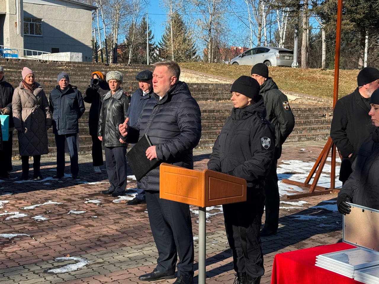 Торжественный митинг к 32-летию специального отряда ОМОН «Мизрэх» прошел в Биробиджане Торжественный митинг к 32-летию специального отряда ОМОН «Мизрэх» прошел в Биробиджане