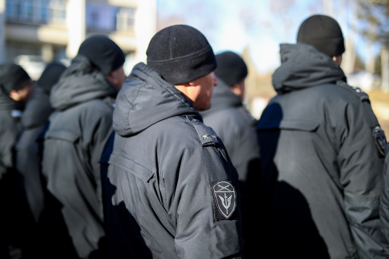 Депутаты поздравили ОМОН «Мизрэх» с годовщиной Депутаты поздравили ОМОН «Мизрэх» с годовщиной