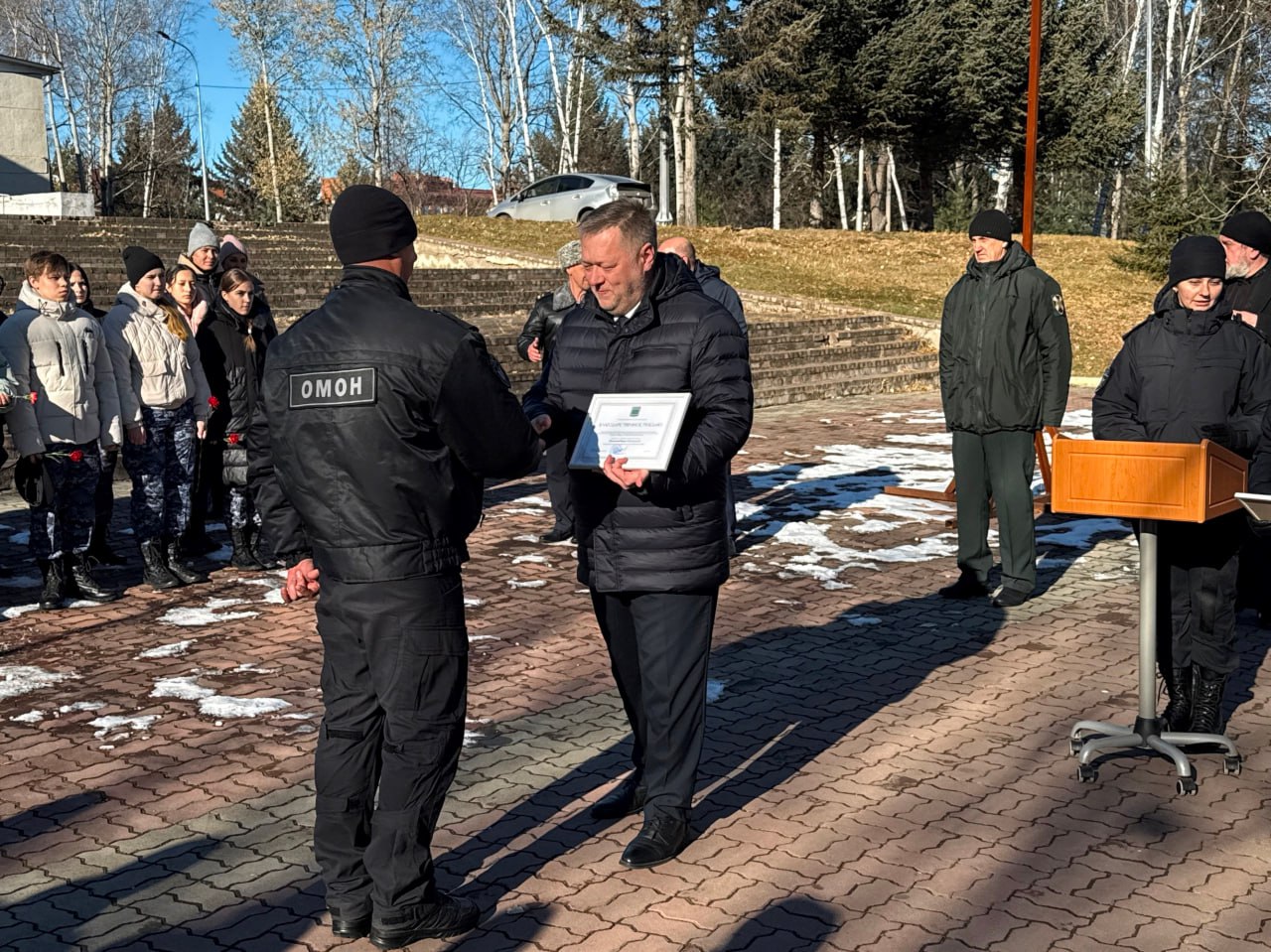 Торжественный митинг к 32-летию специального отряда ОМОН «Мизрэх» прошел в Биробиджане Торжественный митинг к 32-летию специального отряда ОМОН «Мизрэх» прошел в Биробиджане