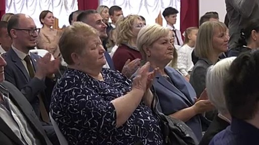 Губернатор региона Мария Костюк поощрила наградами отличившихся жителей автономии