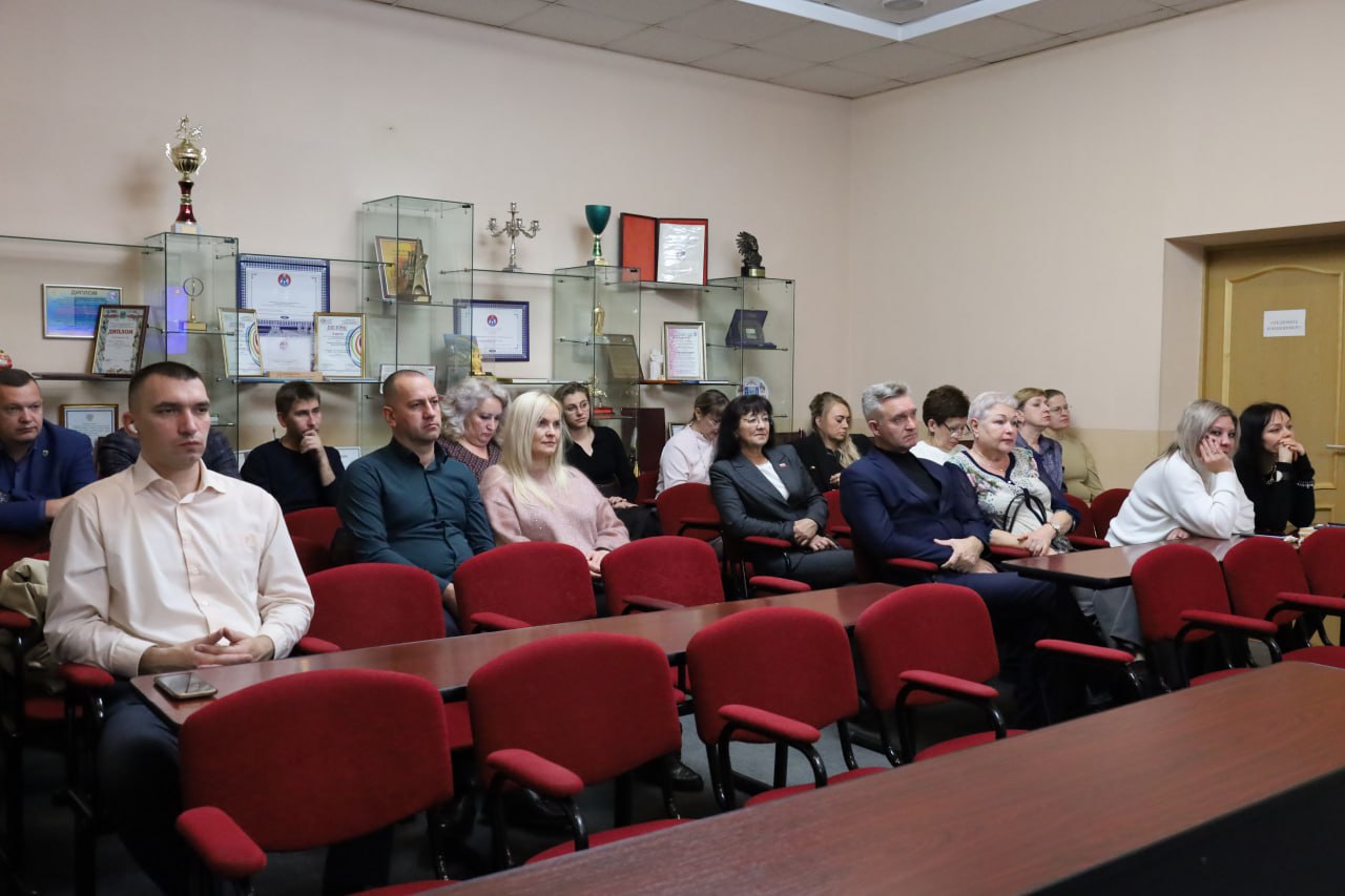 Итоги прямой линии с губернатором ЕАО Марией Костюк: транспортная система Биробиджана будет улучшена, а вопрос моста в Кирпичиках обсудят с населением Итоги прямой линии с губернатором ЕАО Марией Костюк: транспортная система Биробиджана будет улучшена, а вопрос моста в Кирпичиках обсудят с населением