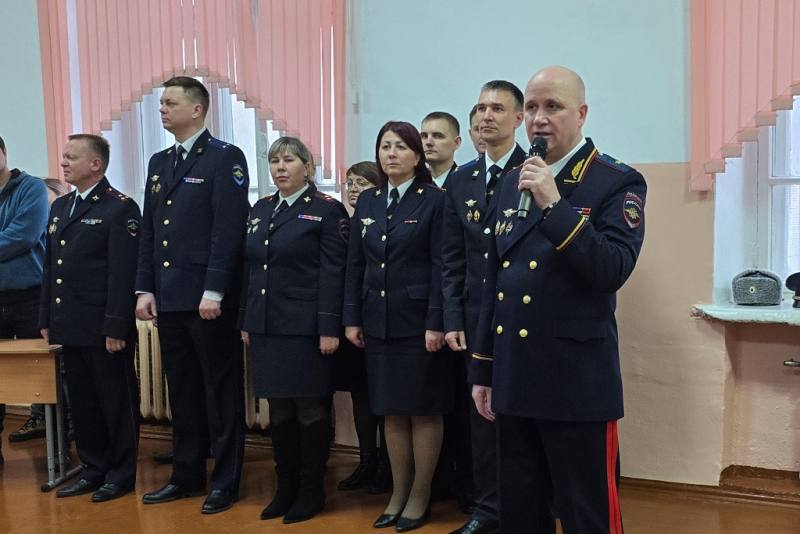 Приняли присягу будущие защитники порядка в Биробиджане Приняли присягу будущие защитники порядка в Биробиджане