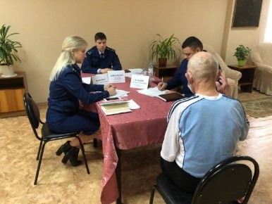 Как пенсионер выиграл битву с судебным приставом благодаря вмешательству прокуратуры