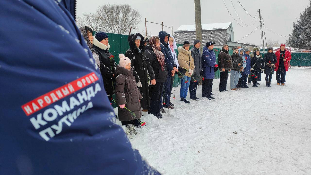 В селе Птичник открыли Аллею Памяти В селе Птичник открыли Аллею Памяти