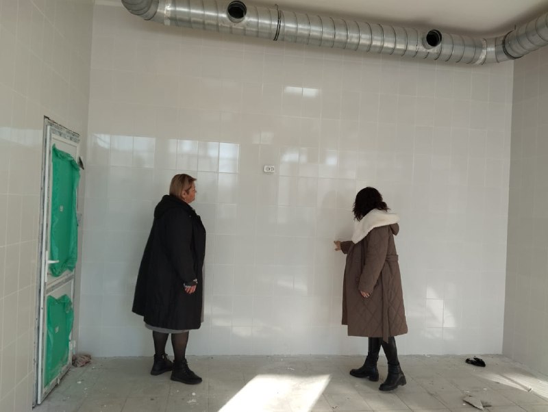 Капитальный ремонт продолжают в школе села Благословенное Капитальный ремонт продолжают в школе села Благословенное