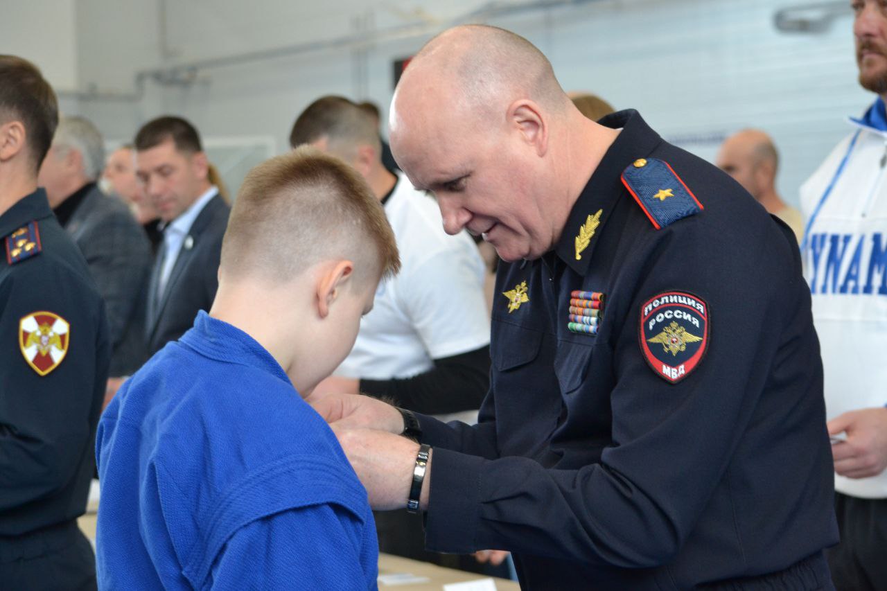 В Еврейской автономной области состоялся масштабный фестиваль по самбо «Юный Динамовец» В Еврейской автономной области состоялся масштабный фестиваль по самбо «Юный Динамовец»