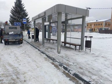 Коммунальные службы расчищают автодороги Биробиджана от снега