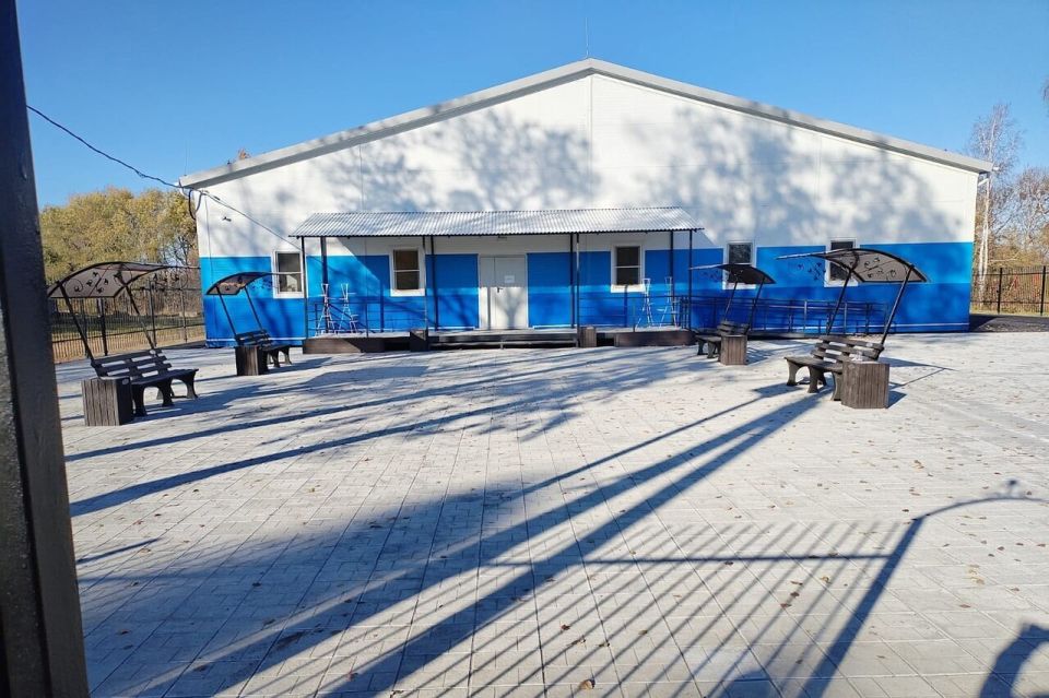 Завершены работы по благоустройству территории вокруг нового Дома Культуры в селе Даниловка